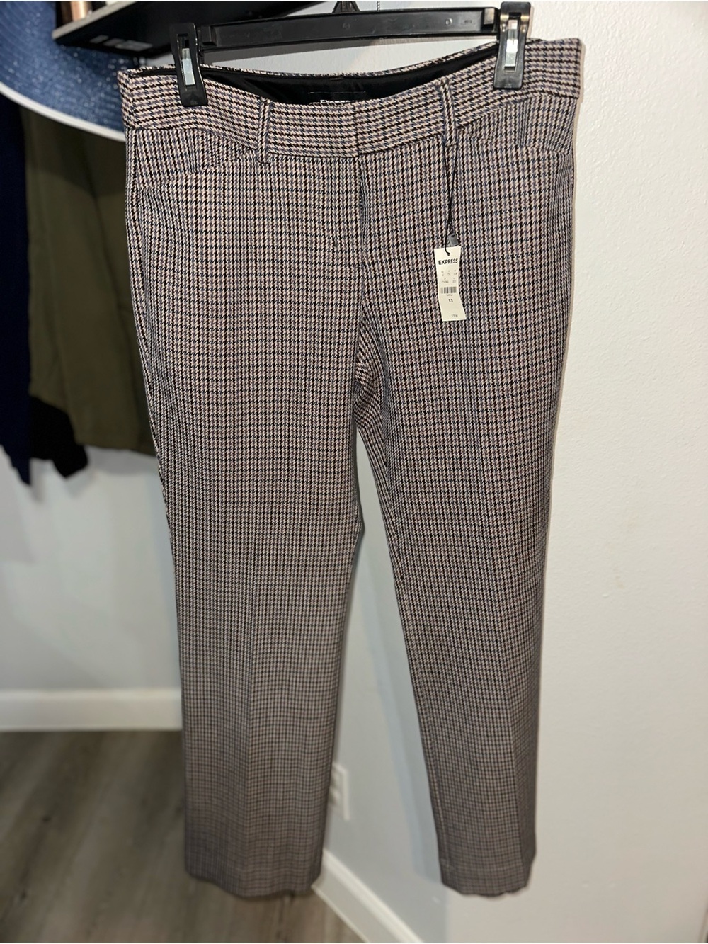 Express Multi-Color Houndstooth Dress Pants